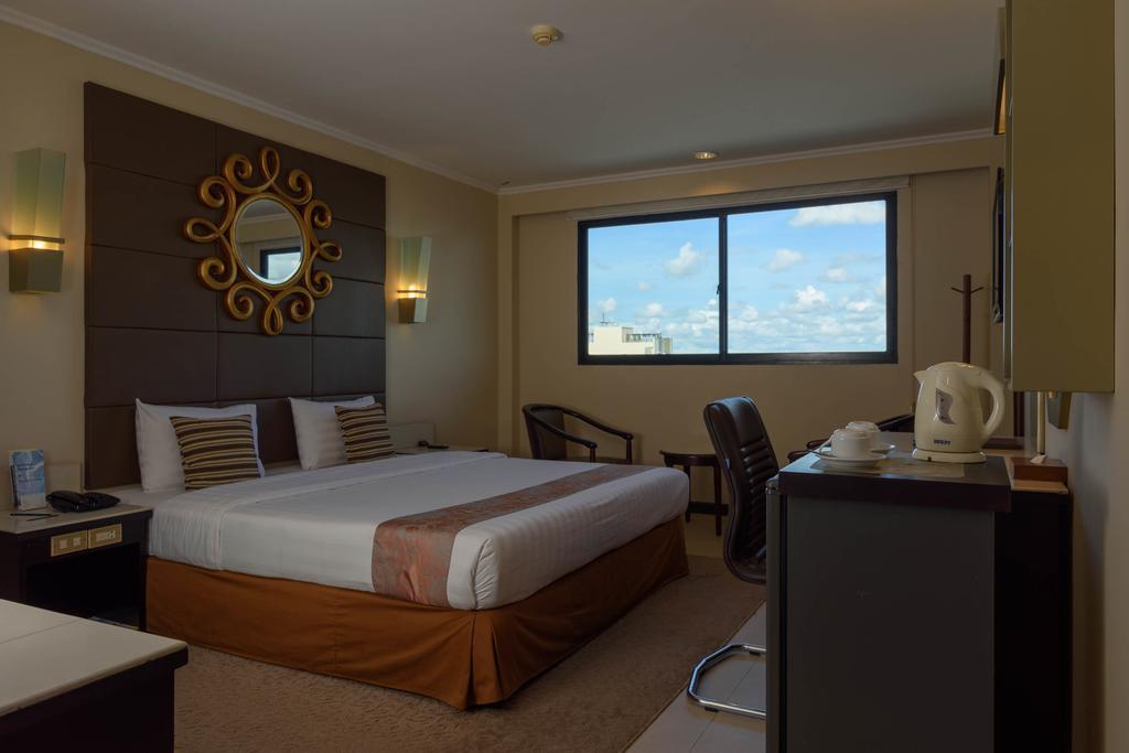 Hotel Gajahmada Pontianak Kamer foto